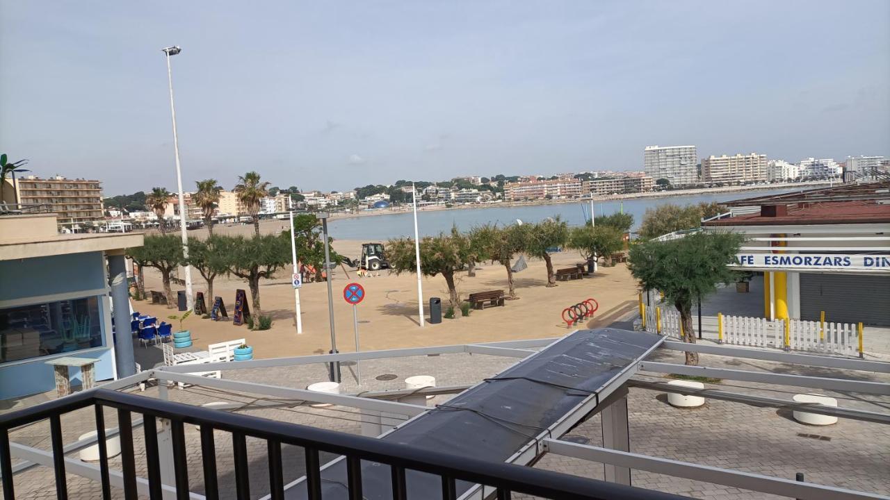 El Balcon De Riells Apartment เลสกาลา ภายนอก รูปภาพ